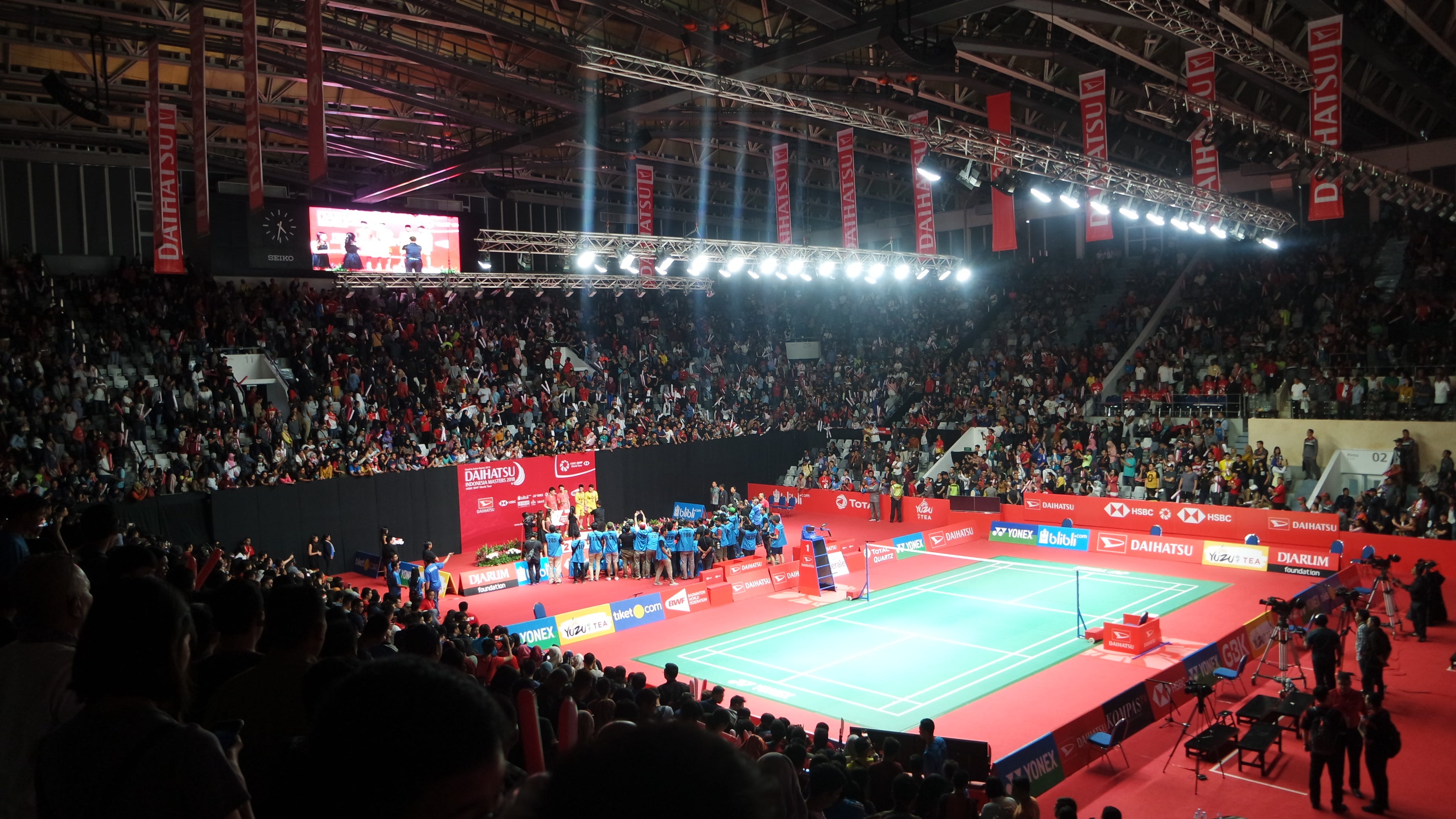 Almost Perfect Day at Istora. Istora Senayan is really raging at its ...