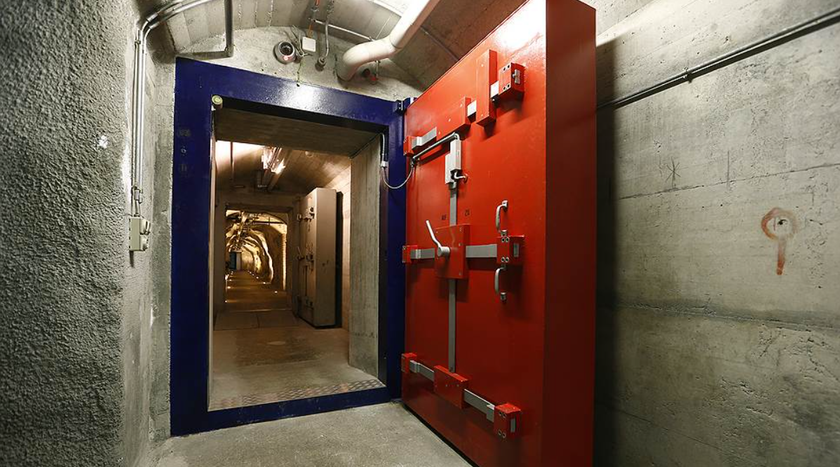 Why Bitcoin “cold vault” is stored in bunker in Swiss Alps? | by Alexandra  Petrova | Tokenbox | Medium