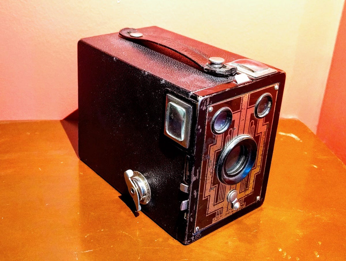The Kodak Brownie SIX-20 User Interface | by Velian Pandeliev | Medium