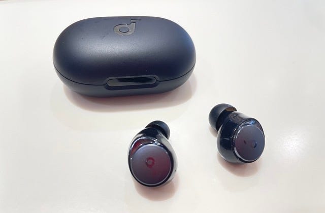 SoundCore A40 — You Get What You Pay For | by Andrew Zuo | Medium