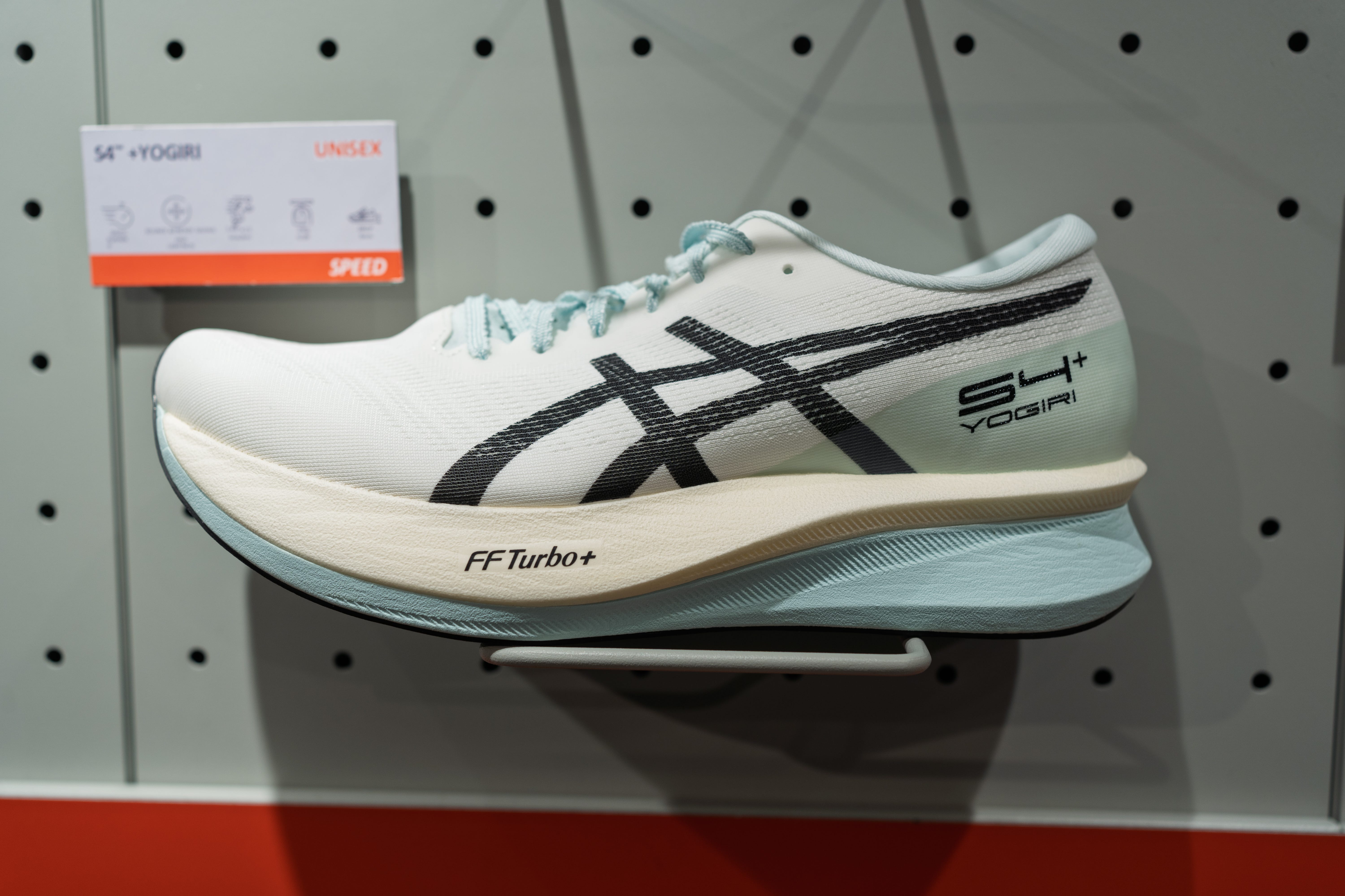 S4＋ YOGIRI Asics S4+ Yogiri Review: Supporting Your Racing Goals