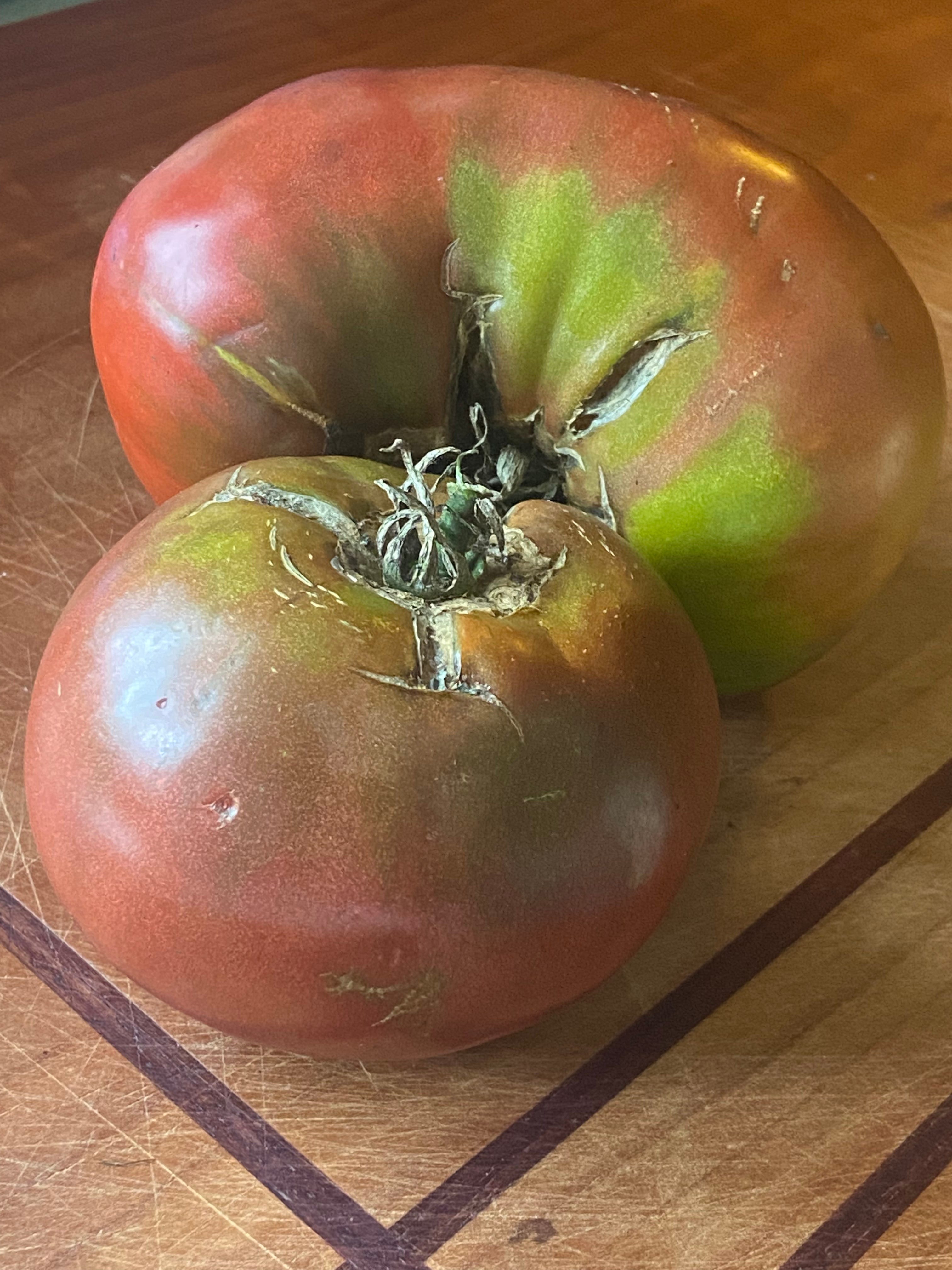 The Trusty Gardener-Heirloom Tomato Review-A Series (#5) Cherokee