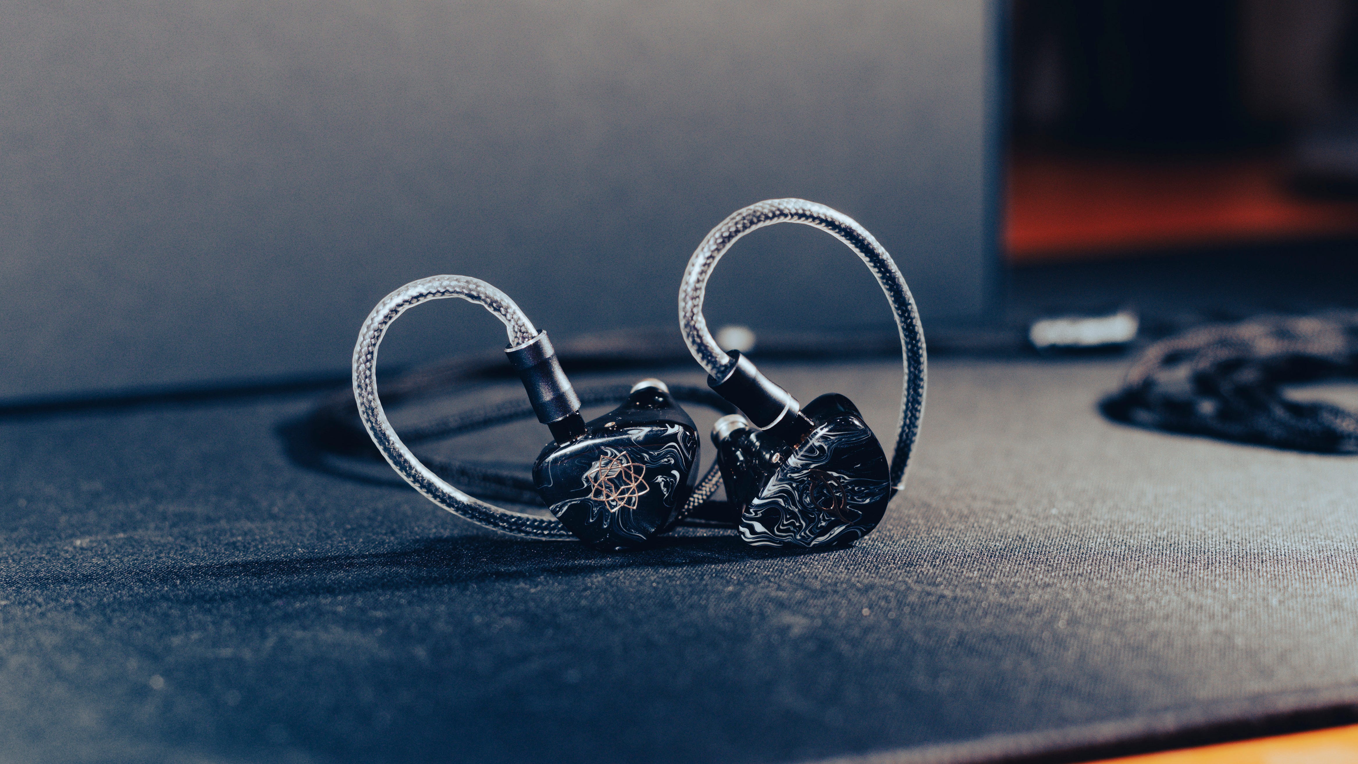 SeeAudio Bravery Review. The Courage of Restraint | by Alec 