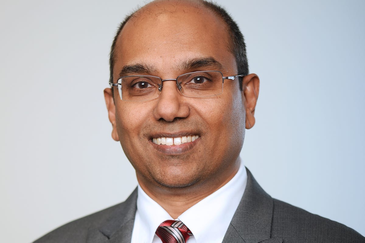 Q&A: 阿聯酋航空SkyCargo資深副總裁佩雷拉（Hiran Gregory Perra） - 彭博商業周刊/中文版Bloomberg  Businessweek/Chinese Edition - Medium