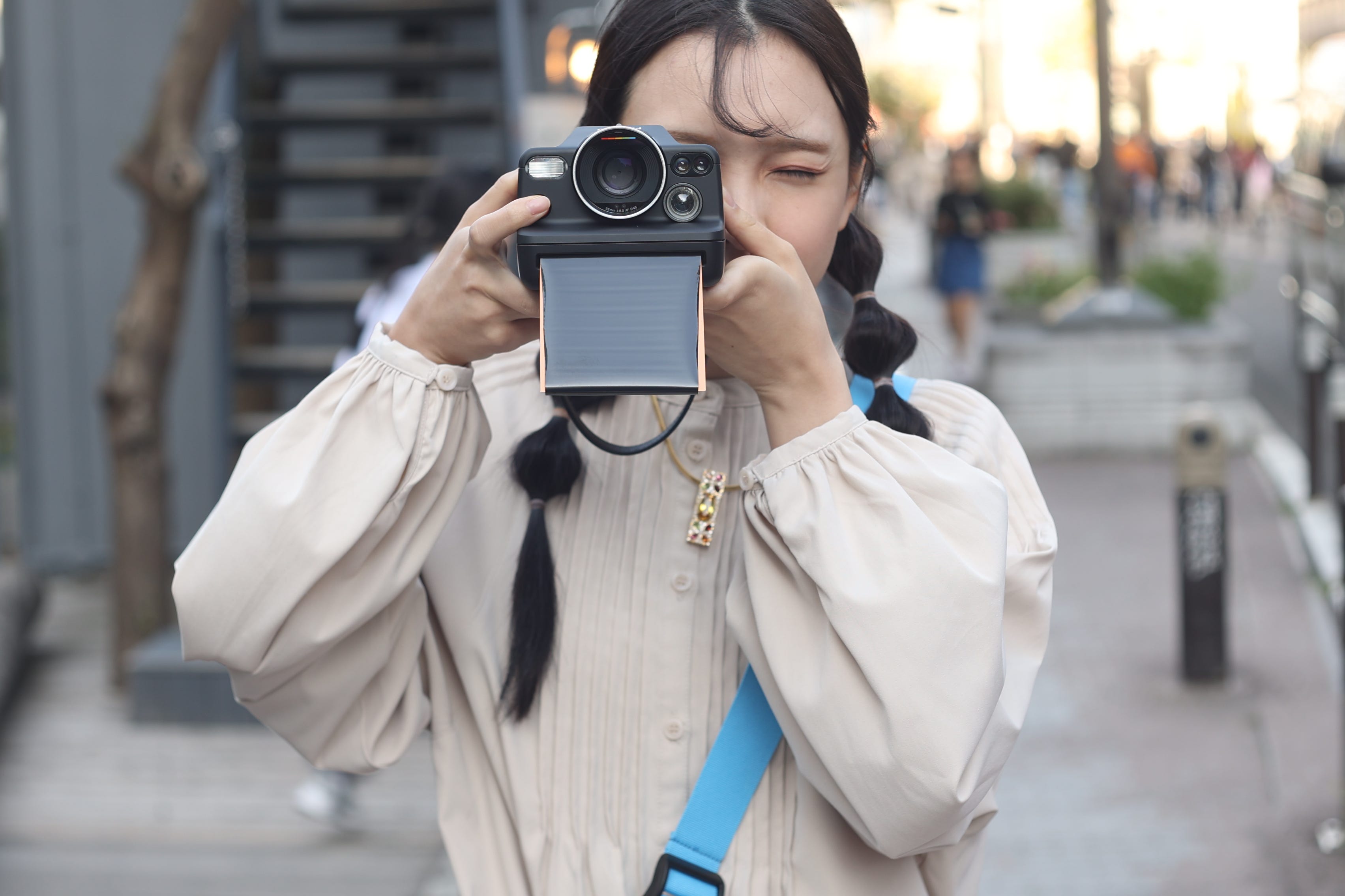 Polaroid I-2、ついに日本上陸。そして、そのアンバサダーやっており