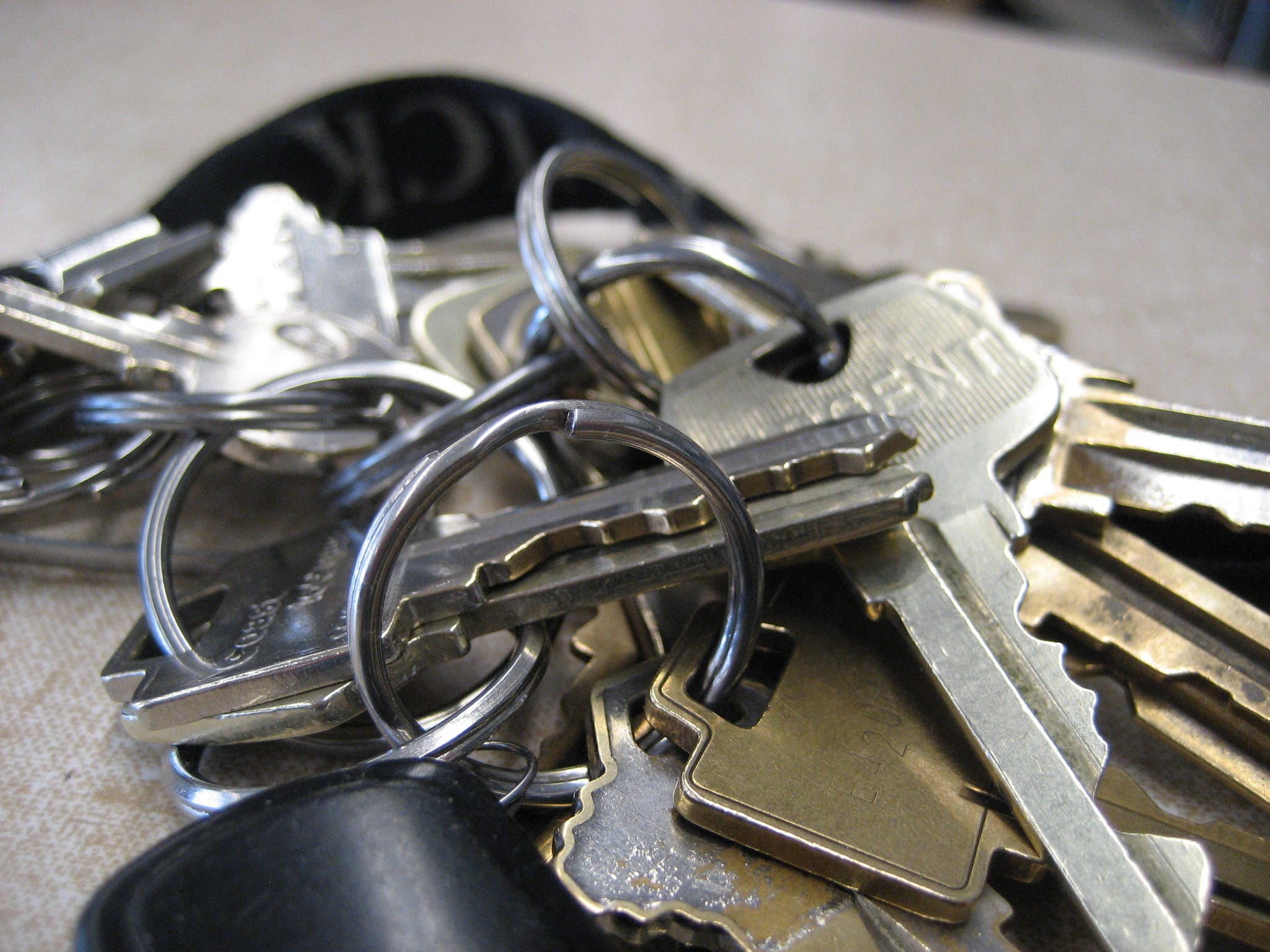 Keep certificates stored in the SAF keyrings | by Jakub Balhar | Zowe |  Medium