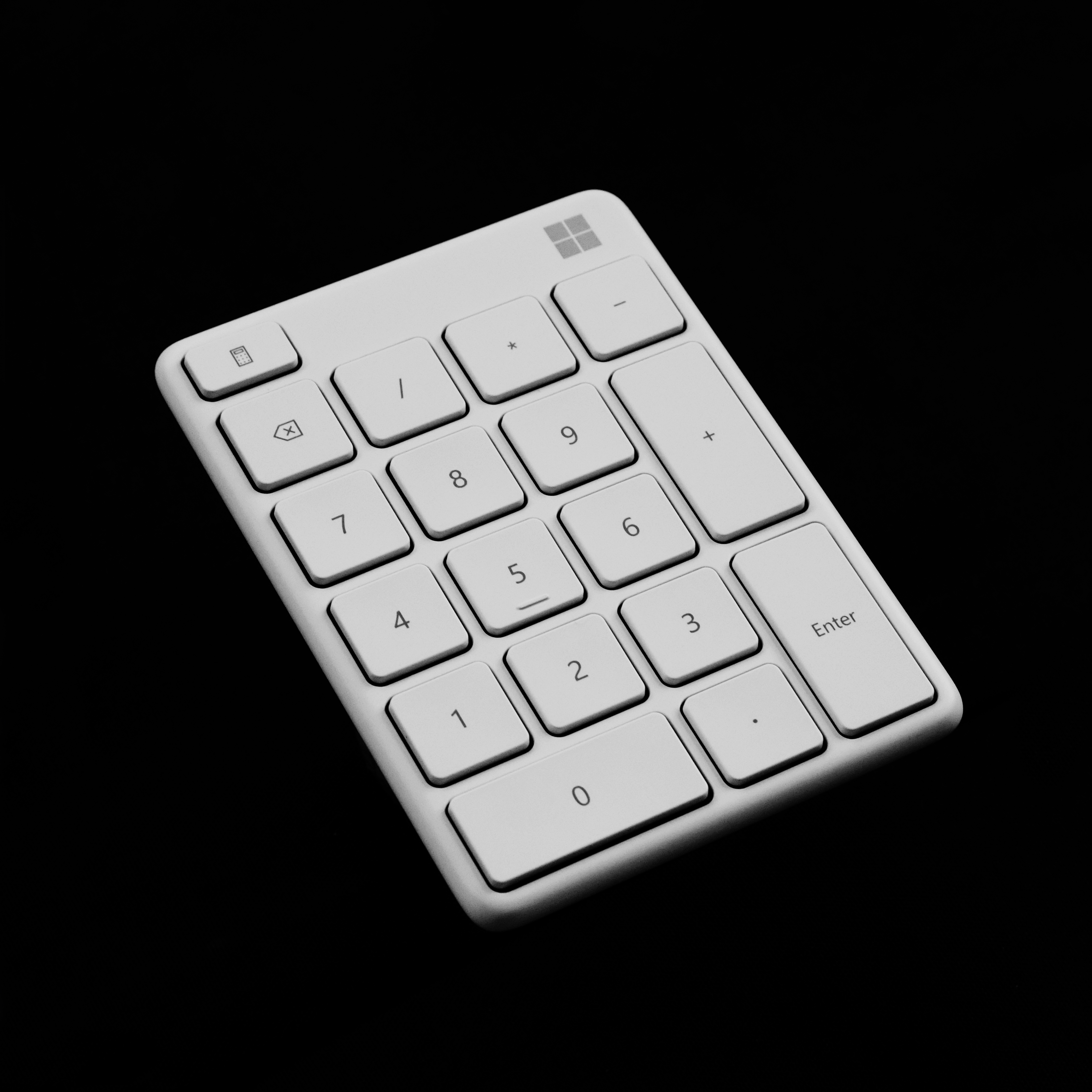 Microsoft Number Pad ホワイト Microsoft Wireless Number Pad. It's been a year plus since