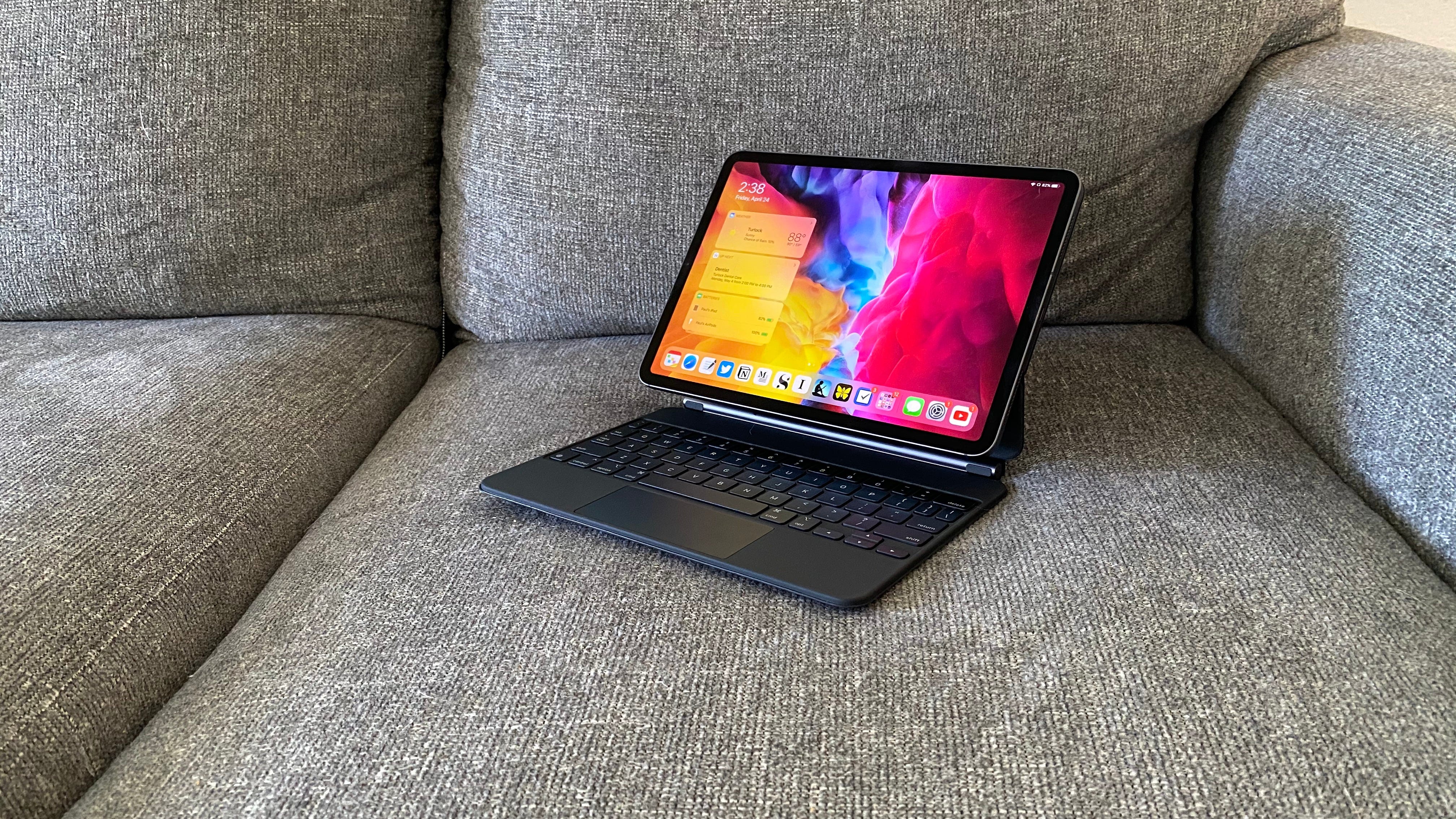 iPad本体 Apple iPad Pro 11inch Pencil & keyboard iPad Pro 11-inch Review. The best iPad, and possibly computer