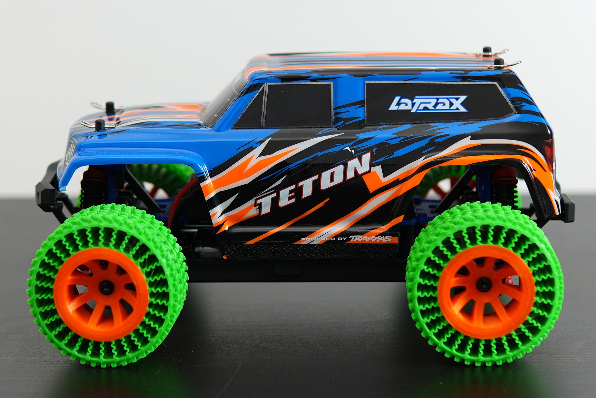 I 3D-Printed Airless Tires for My RC Car. Here's How They