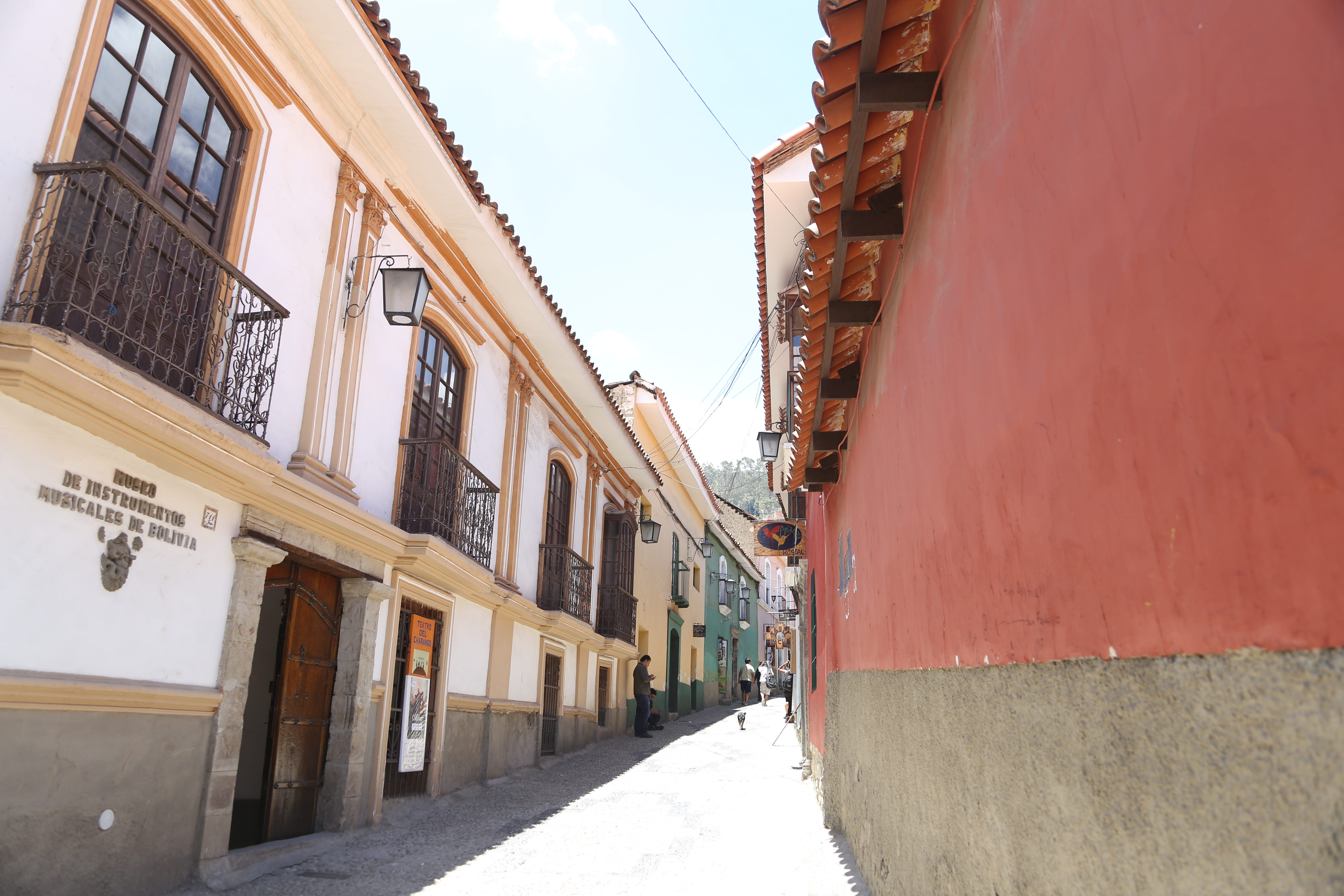 Nina 玻利维亚Bolivia图文游记以及出行攻略. 在扛着各种相机摄像机无人机三脚架等设备，经历了两次转机，约20个小时的飞行后，我… | by  Yanni Zou | Medium