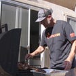 Pro Golfer Cooks for Community Amid Pandemic