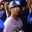 Barnes signs a deal to stay with the Dodgers through 2024