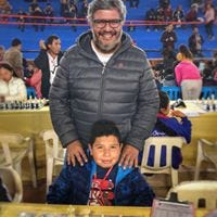 About Mauricio Saravia Medium