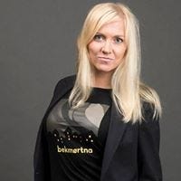 About Lill Sverresdatter Larsen Medium