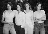 4 Sisters Take The Same Picture For 40 Years. Don’t Cry When You See The Last One!
