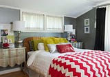 The Best Ideas for Decorating Small Bedrooms