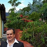 Jorge De Oliveira G