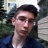 Özgür Ak