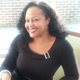 Author Dee Lawrence