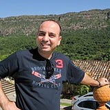 R. Caetano