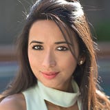 Shrankhla Holecek