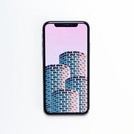 iPhone sur un tableau blanc
