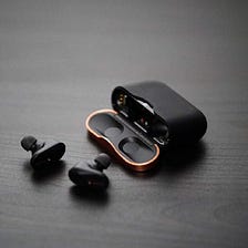Top 10 Best Bluetooth Earphones In India 2021 — Reviews & Buying Guide