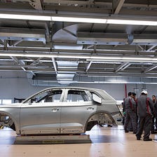 Complexity Rising: Standardizing Ford, Divisionalizing GM, and Decentralizing Toyota