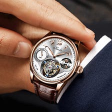 Why You Should Buy A Nice Men’s Watch In 2023