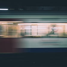 How to de-blur images without training neural networks