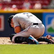 Miami Marlins pitcher Daniel Castano leaves game vs. Reds after taking line drive to head