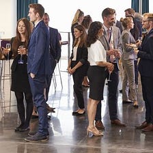 4 powerful techniques to be an effortless networker at events