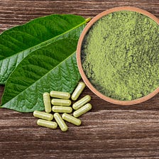 Kratom and brittle hair and dry skin and aging, oh my