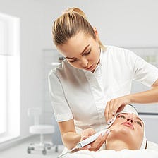 What are the types of beauticians and their required skills?