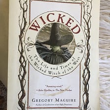 Wicked, book review & summary