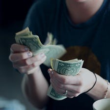 7 Habits Of Ordinary People Who Are ‘Good’ With Money