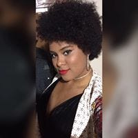 Isabela Naves