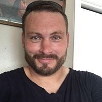 Daniel L Senter