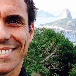 Carlos H Moreira Jr