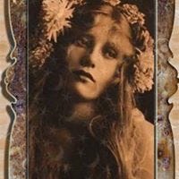 Julie Giroux