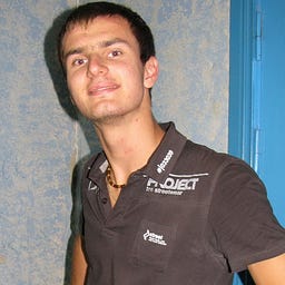 Артём