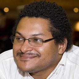 Bruce Souza