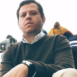 Andrés F Velásquez G