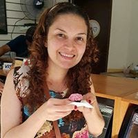 Flávia Ayres