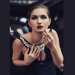 Дина Садовская