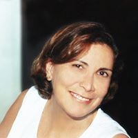 Angela Naves