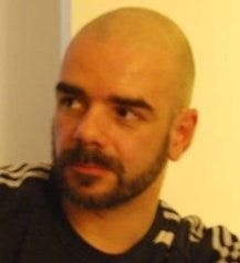 L'écriture ne peut saisir le savoir, car le savoir, contrairement à l'information, n'existe pas en dehors de l'homme.