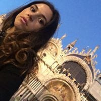 Laura R. Mondo
