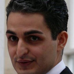 Kambiz Larizadeh