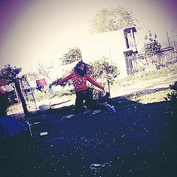Roosii*-*